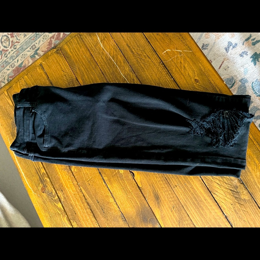 American Eagle Distressed jeggings